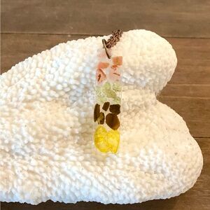 96. Fall themed gemstone necklace